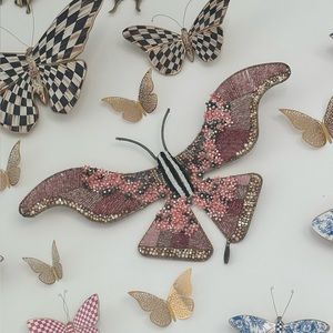 Beautiful wall decor Mackenzie child